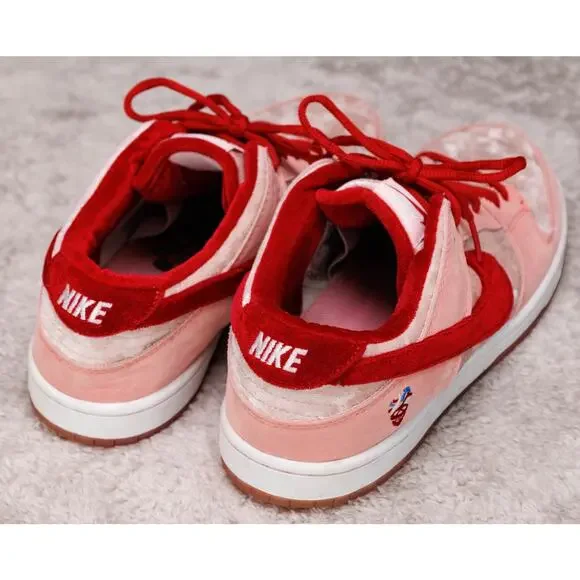 Nike SB Dunk Low Strangelove Pink Red Sneakers Mens 8.5 Womens 10 CT2552-800 - Picture 16 of 16